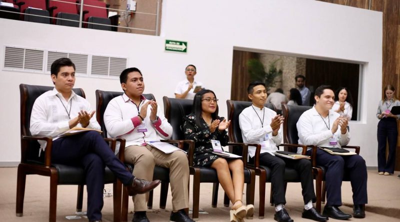 Reducen a 18 años la edad mínima para ser diputadx en Yucatán