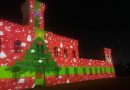 Videomapping navideño transforma el Parque de la Paz con danza, guitarra y voces líricas