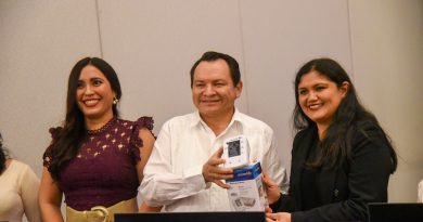 Huacho conmemora Día del Nutriólogo y entrega equipo a personal de salud