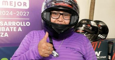 Cecilia Patrón impulsa “Chambea Seguro” para mujeres que viven de la moto