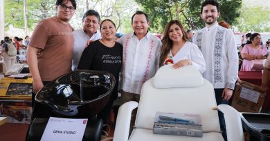 Entregan maquinaria y herramientas a 108 emprendimientos en Yucatán