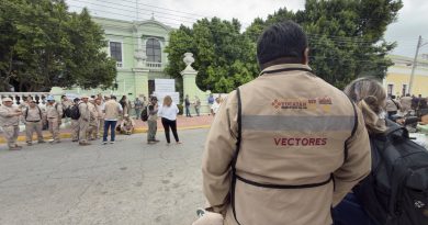 Trabajadores de vectores cierran Secretaría de Salud y calle 72 en Mérida