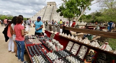 Alistan reubicación de artesanos de Chichén Itzá