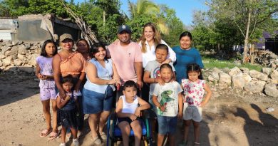 Cecilia Patrón&nbsp; entrega cuartos, pisos y calles en el sur de Mérida