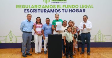 Cecilia Patrón entregó escrituras a familias de ocho comisarías de Mérida