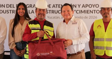 Reivindica el Gobernador Joaquín Díaz Mena a trabajadoras y trabajadores de la construcción