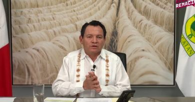 Huacho solicitó al rector de la UNAM hacer examen de ingreso en Mérida