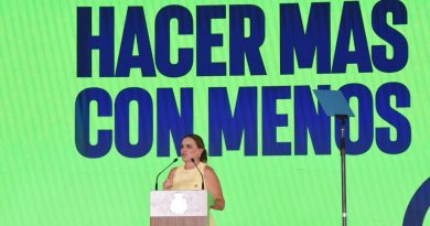 Cecilia Patrón llama a defender lo construido en Mérida