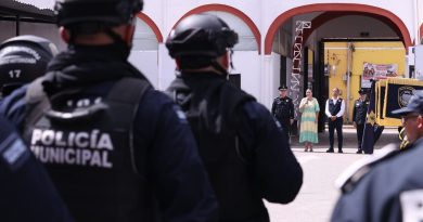 Cecilia Patrón reconoce labor de policías municipales de Mérida