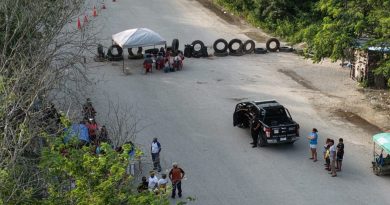 Pueblos mayas mantienen bloqueos y exigen frenar bancos de material pétreo