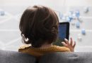 Díaz Mena llama a padres a poner freno a la “barra libre” de internet para niños