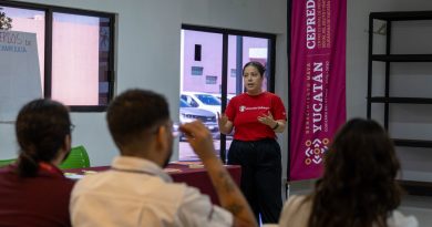 Buscan prevenir adicciones y riesgos digitales en Hunukú